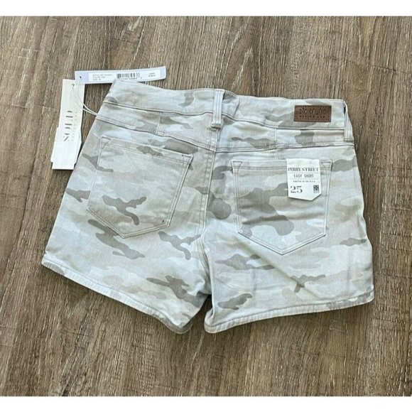 Sold Design Lab Womens Camo Easy Short Gray Sz 25 $156 - Picture 2 of 2